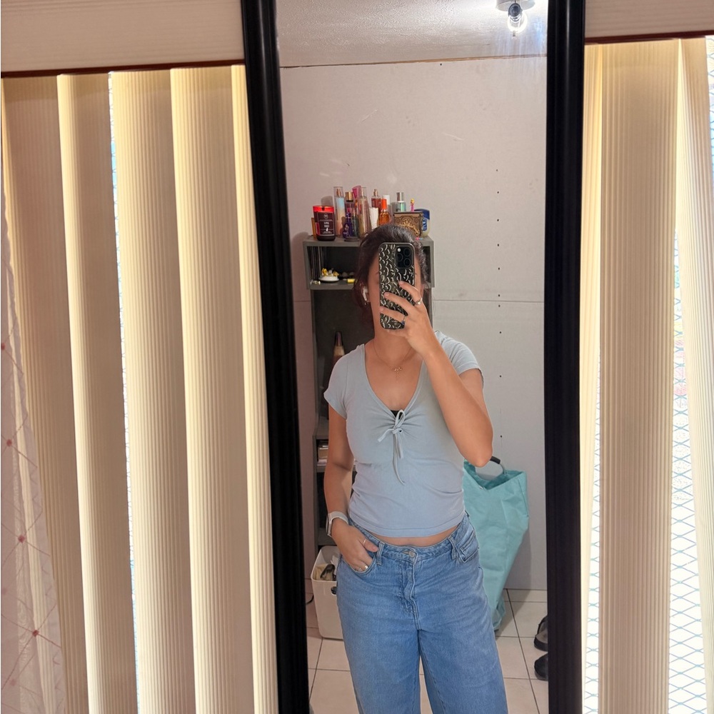 Brandy Melville Light Blue Short Sleeve Tee - Picture 1 of 9